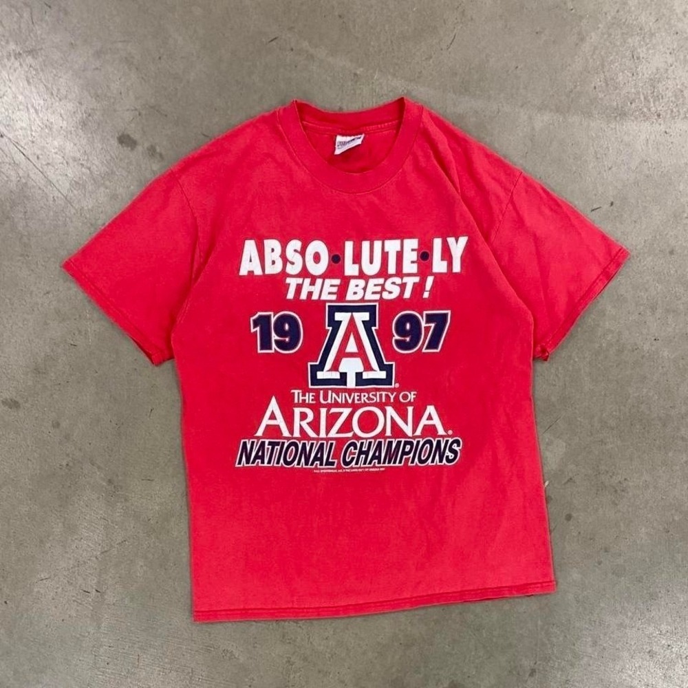 Vintage Arizona Wildcats College Basketball 1997 NCAA National Champions Shirt L